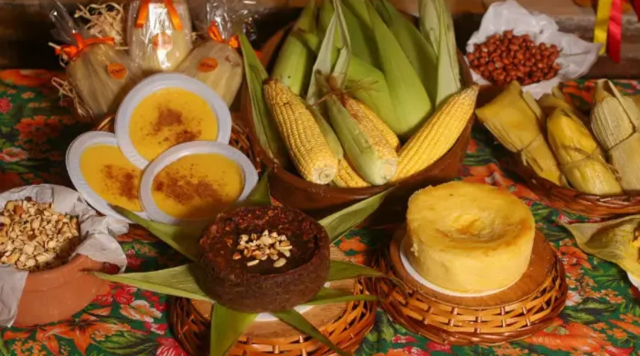 Comida Junina na Bahia: Os Pratos Típicos que Você Precisa Provar em 2026